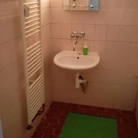 Apartment Orange Nejedleho *